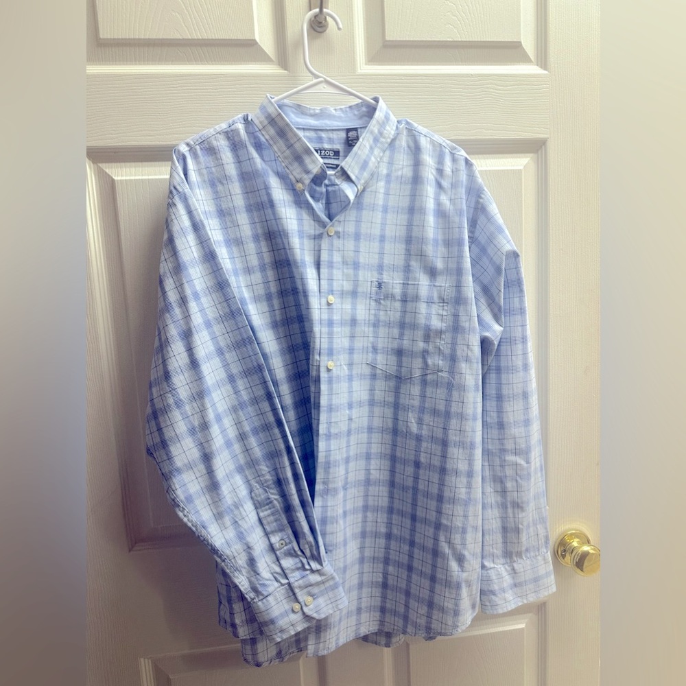 Men’s Izod shirt